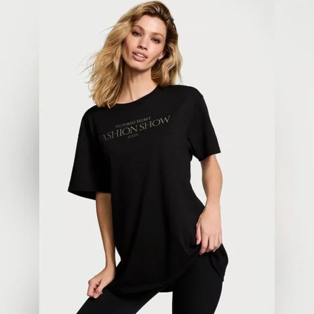 🪽 VS Fashion Show 2024 ✨  Black Oversized Cotton Tee T-Shirt Top